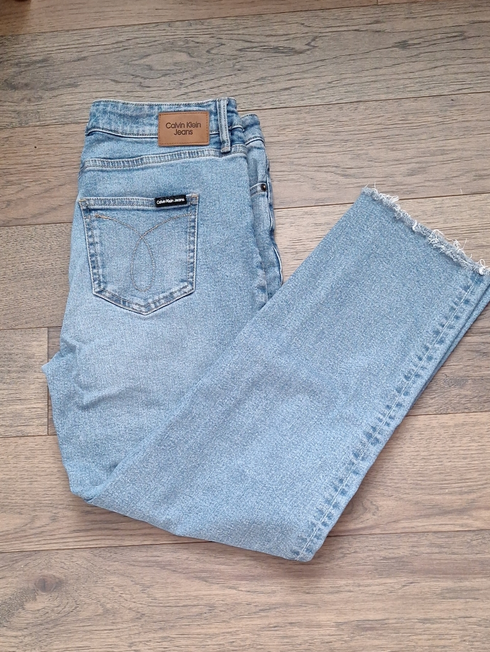 Calvin klein, straight leg size 27